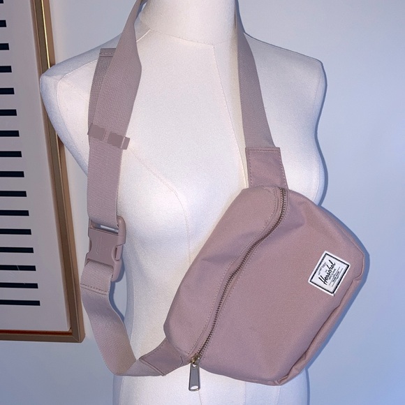 Herschel Ash Rose Classic Hip Pack Fannypack Travel Mini Waist Bag - Picture 2 of 4